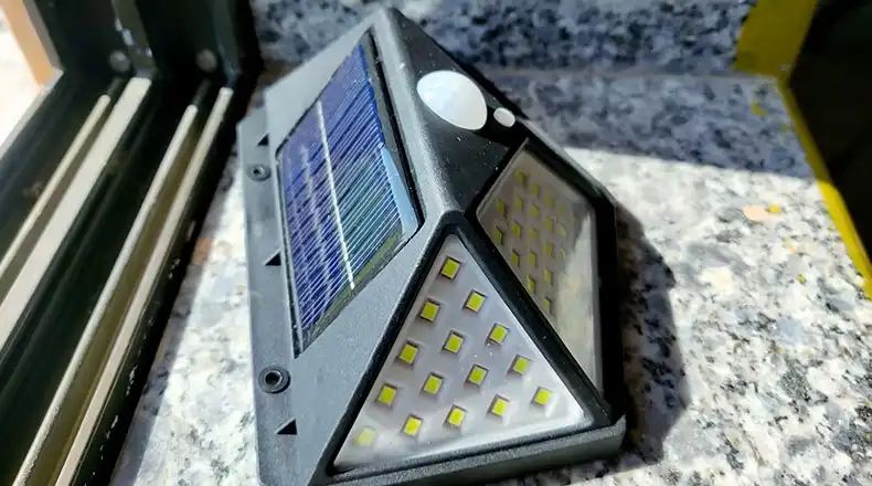 Do Solar Lights Need Direct Sunlight to Charge