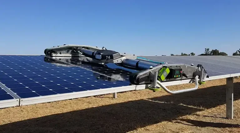 How to Clean Solar Panels on a Roof Automatically